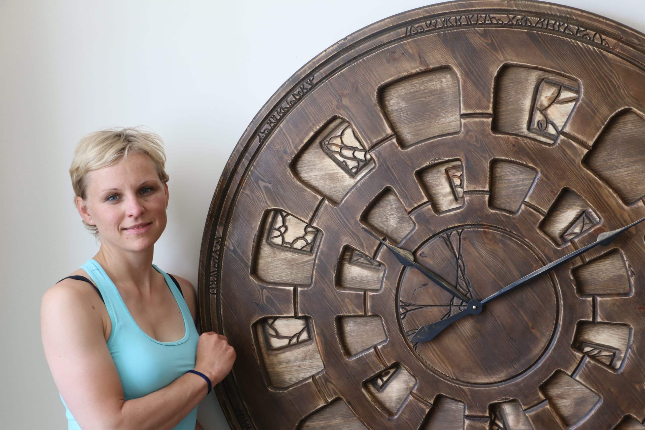 giant wall clock